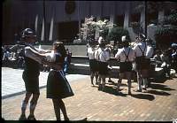 1981 04 15 Mini Mall 05.jpg